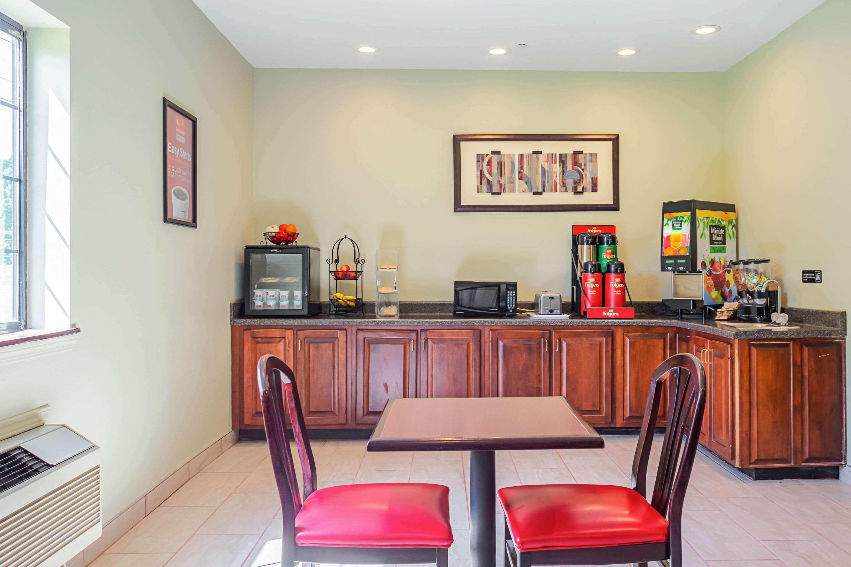 Econo Lodge Inn & Suites Ripley Ngoại thất bức ảnh