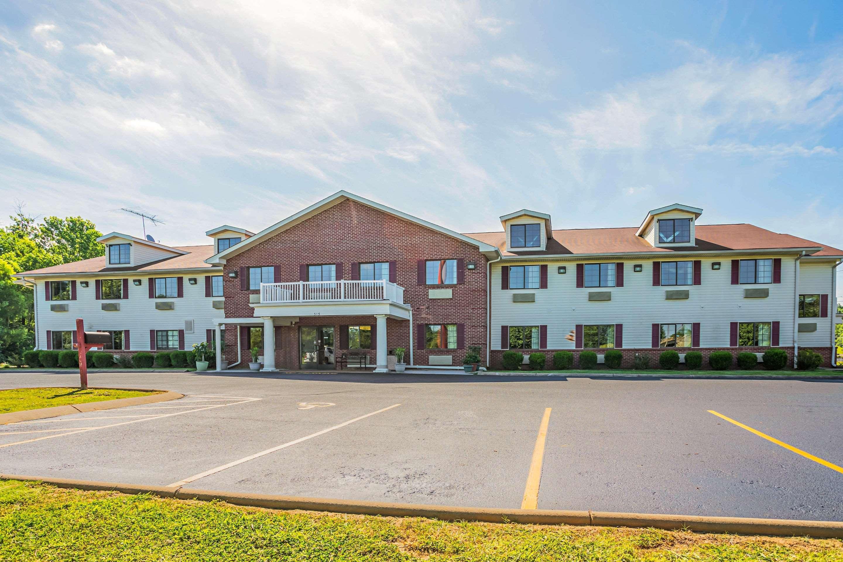 Econo Lodge Inn & Suites Ripley Ngoại thất bức ảnh