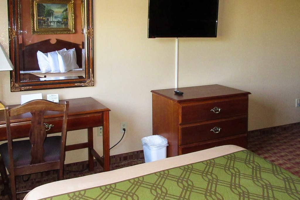 Econo Lodge Inn & Suites Ripley Phòng bức ảnh