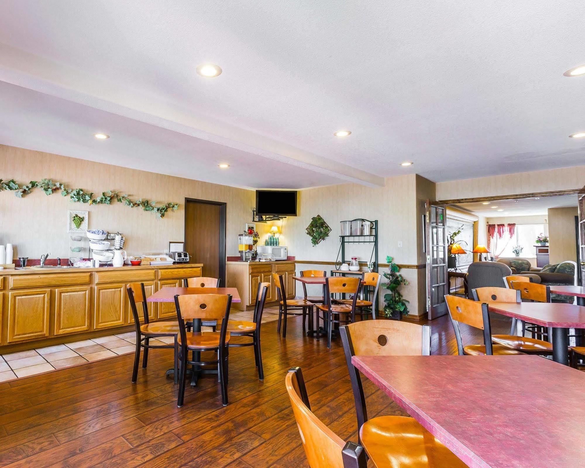 Econo Lodge Inn & Suites Ripley Ngoại thất bức ảnh